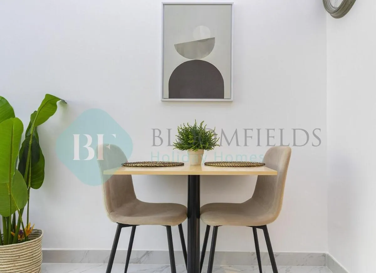 Bloomfields Cozy Stu In Oasis Daire Abu Dabi
